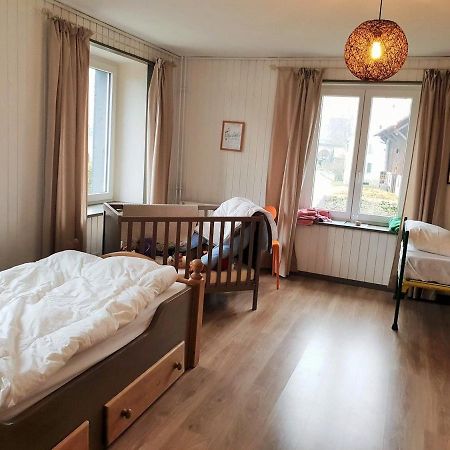 Au Petit Bonheur Bed & Breakfast Courgenay Exterior photo
